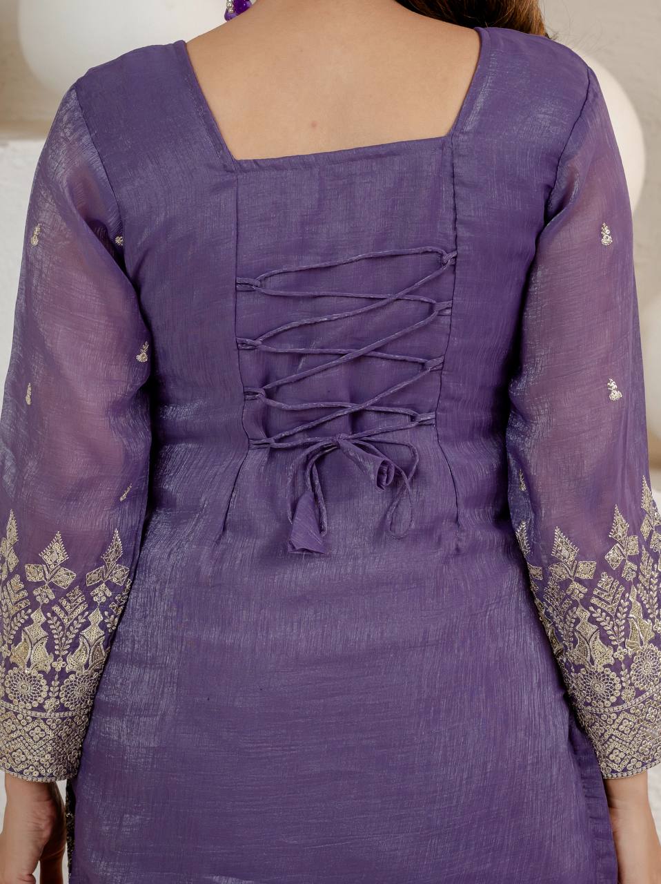 Elegant Lavender Embellished Kurta and Flared Sharara Set Featuring Intricate Silver Zari Embroidery and a Sheer Matching Dupatta